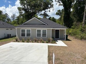 Building Photo - 212 Tafflinger Rd