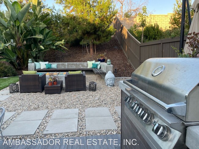 Foto del edificio - 4 br, 4 bath House - 123 Flores Lane