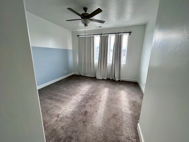 Building Photo - 4 Bedroom 3 Bath Town Home for Rent in AF