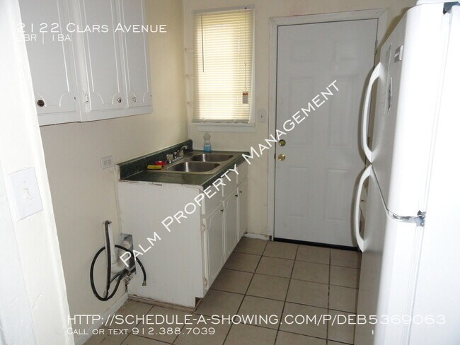 Building Photo - 2122 Clars Ave