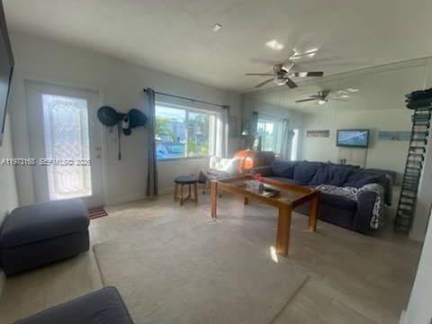 Foto del edificio - 2239 Johnson St