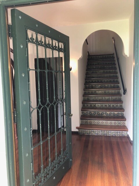 Foto del edificio - 353 W California Blvd