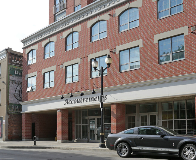 Building Photo - Terraces on King