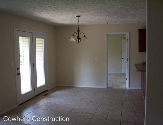 Building Photo - 5 br, 3 bath House - 3143 S Creekside