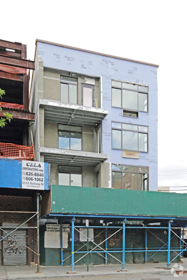 Foto del edificio - 14-37 Astoria Blvd