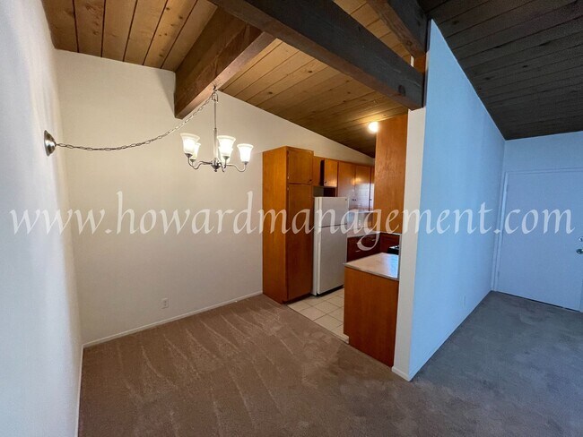 Building Photo - 3646 Vinton Ave