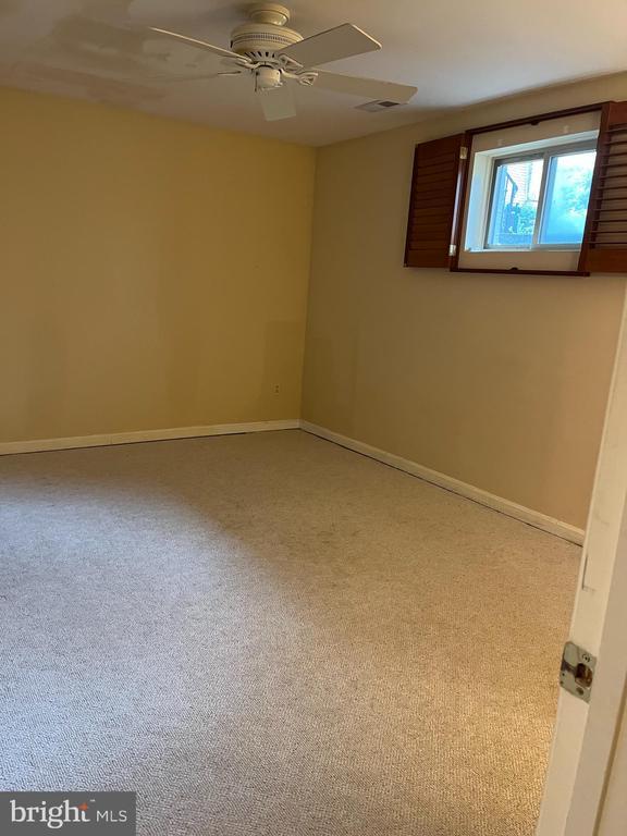 Foto principal - 147 E St NE