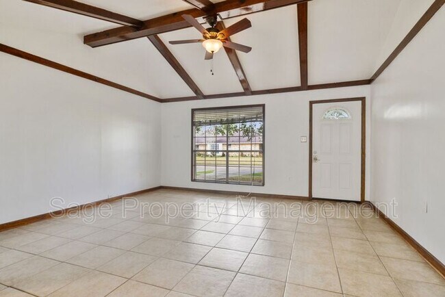 Building Photo - 3403 President Davis Dr