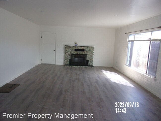 Foto del edificio - 3 br, 2 bath House - 412 North G St