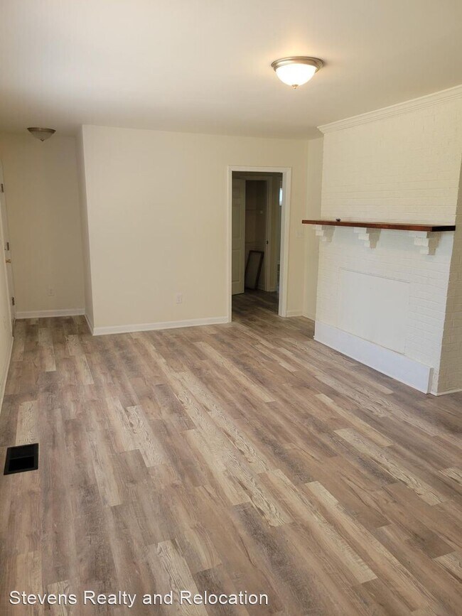 Building Photo - 3 br, 2 bath House - 1411 E Lane Street