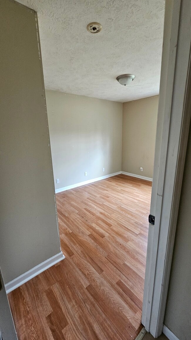 Foto del edificio - 111 Dixie Ct