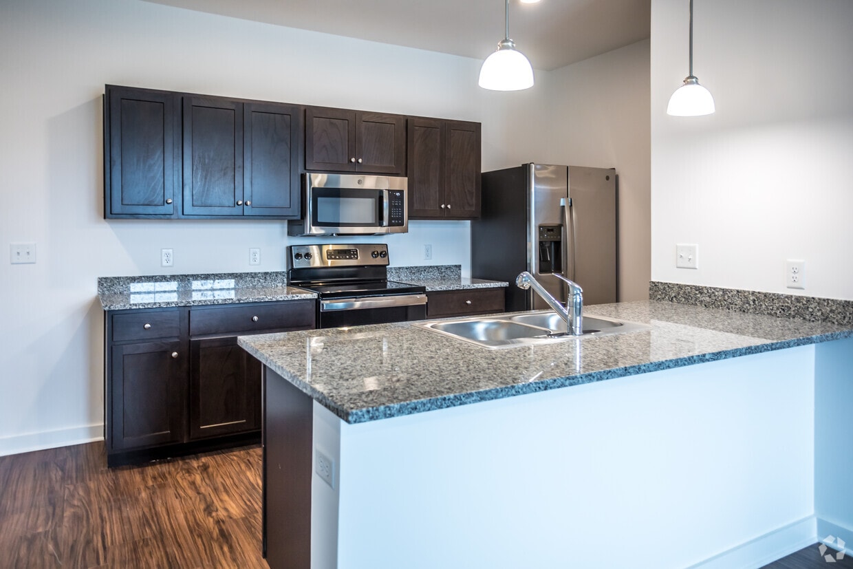 Lakeland Town Square Apartments 4815 Market Green Plz Lakeland, TN