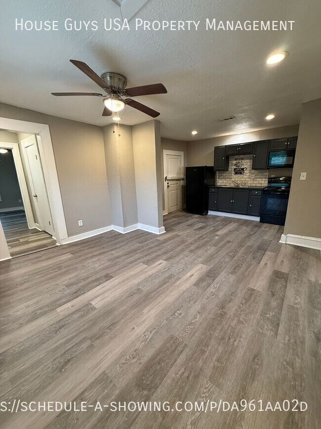 Foto del edificio - 2538 Woodland Ave