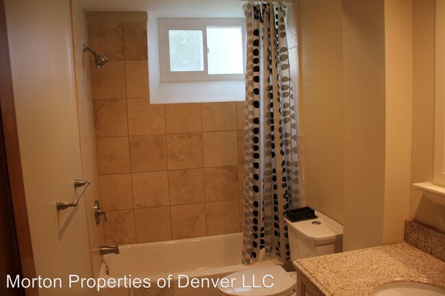 Foto del edificio - 1395 N Harlan St