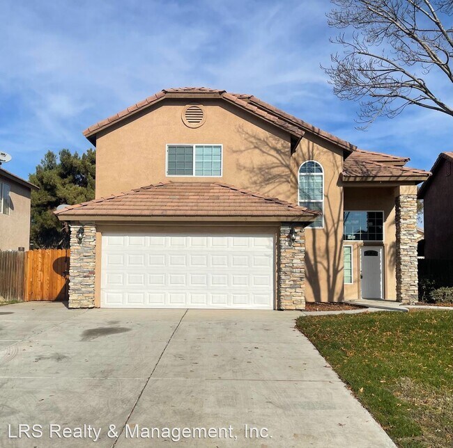 Building Photo - 5 br, 2.5 bath House - 11206 Vista Ridge Dr.