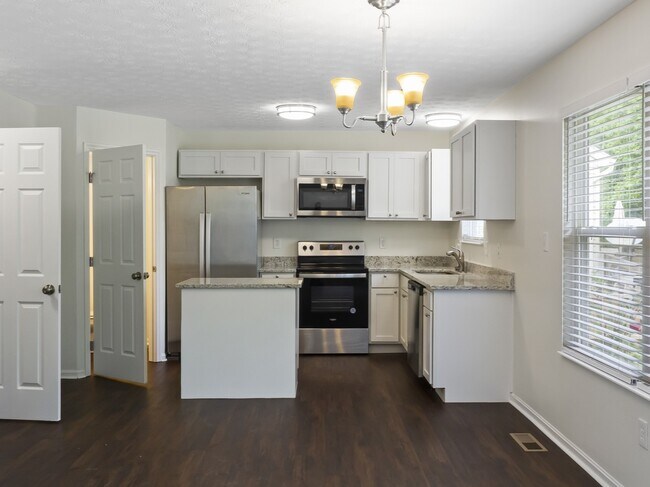Foto del edificio - 556 Weeping Willow Ln