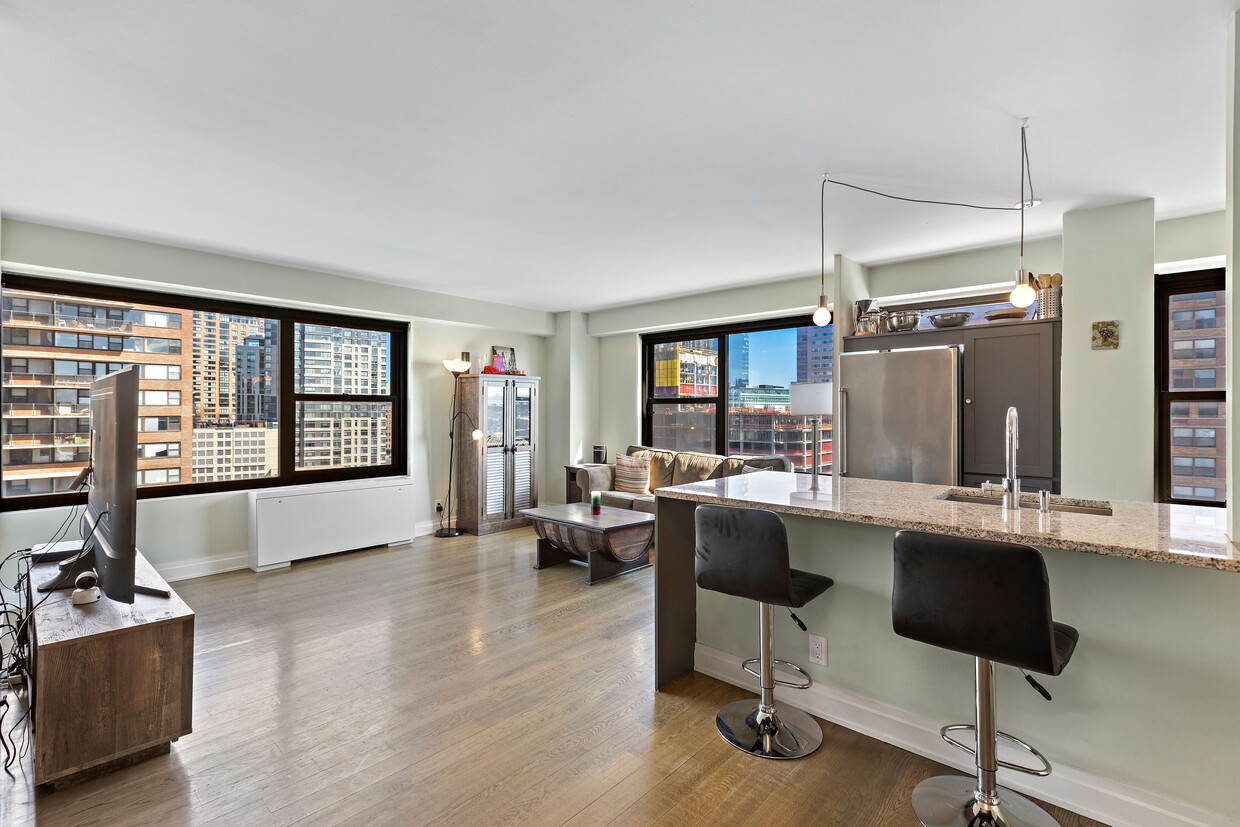 Foto principal - 135 Montgomery St