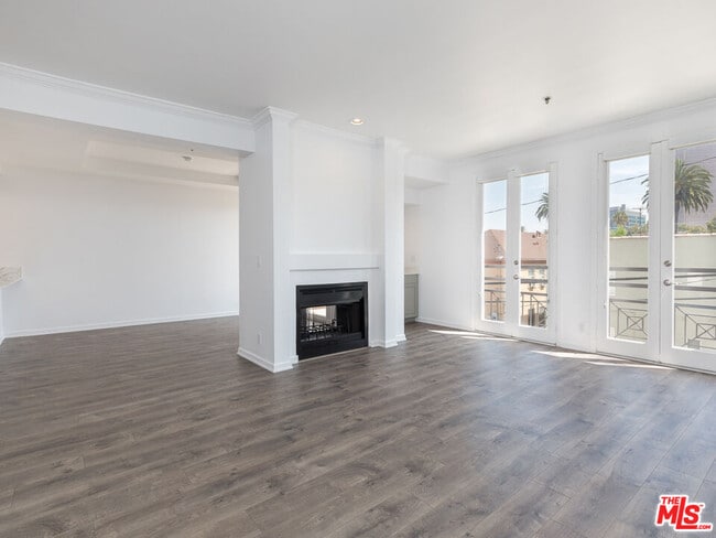 Foto del edificio - 230 S Hamilton Dr