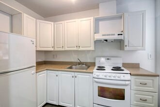 Building Photo - 3421 Rue Durocher