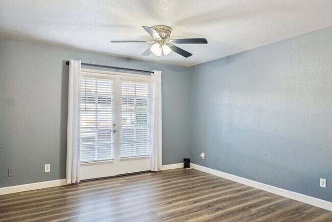 Foto del edificio - 5995 N 78th St