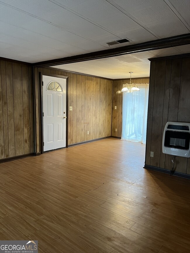 Building Photo - 1993 Smokey Rd