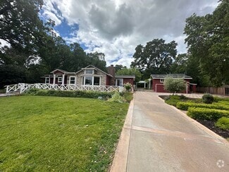 Building Photo - 370 Del Amigo Rd