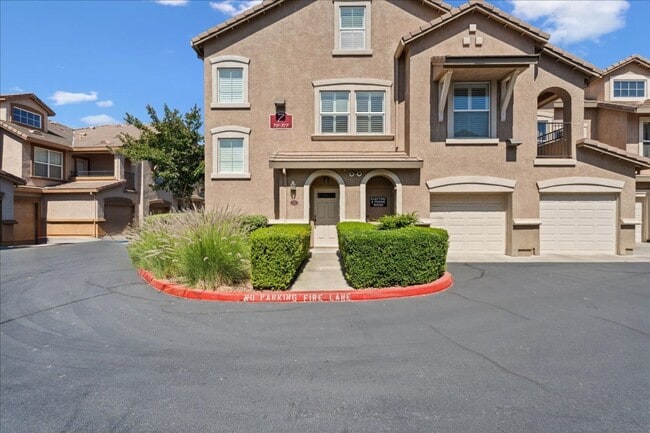 Photo - 5350 Dunlay Dr House
