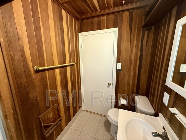 Foto del edificio - 790 Topaz Dr