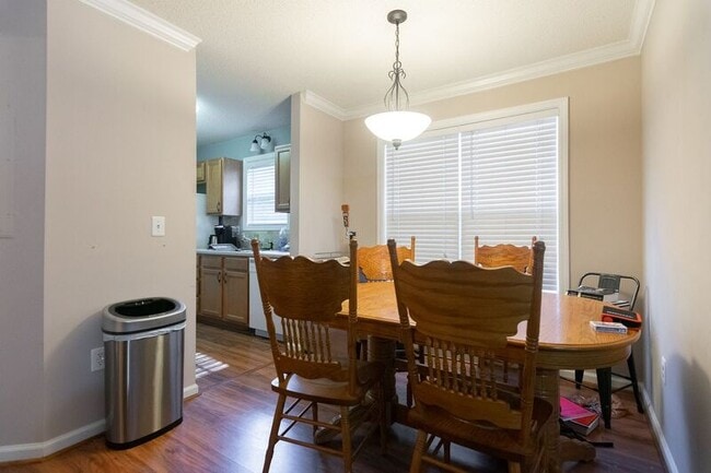 Building Photo - 1325 Cedar Shoals Dr