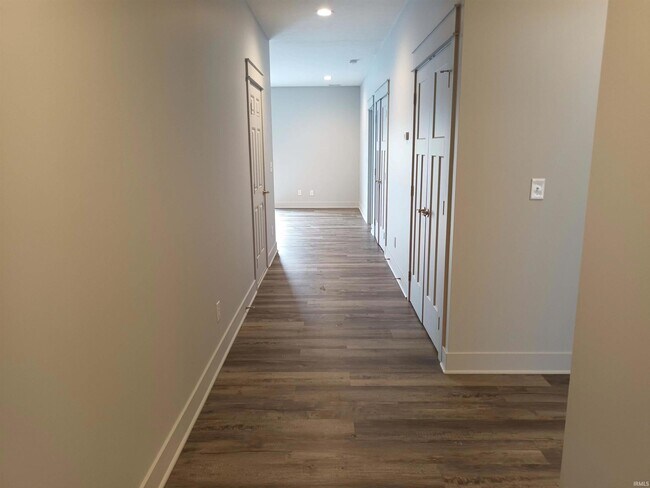 Foto del edificio - 1231 W Rangeview Cir