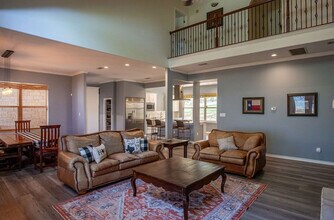 Building Photo - 101 Kelly Emeralds Rd