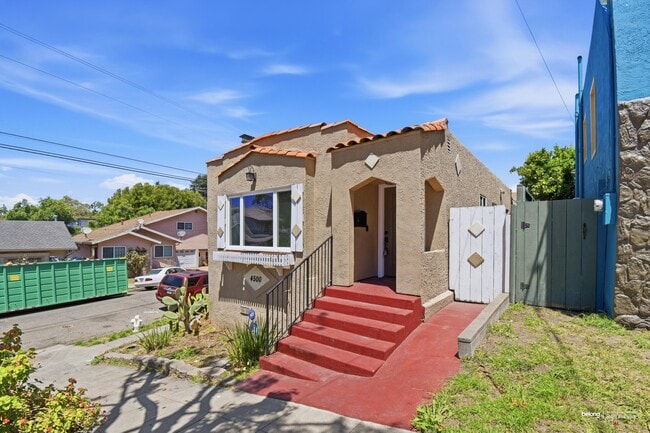 Building Photo - 4500 Ellen St