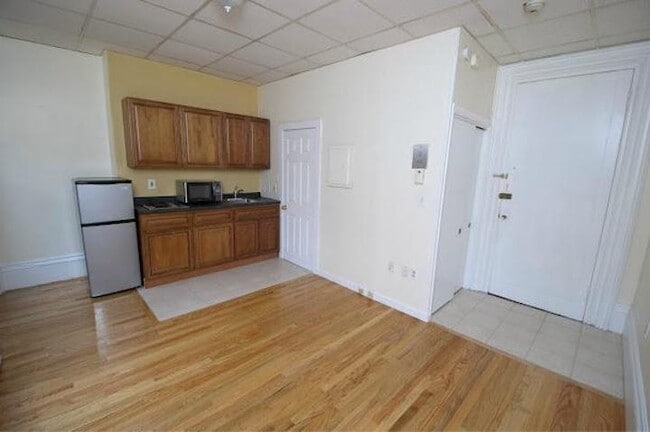 Photo - 70 Pinckney St (Boston, MA) Apartments