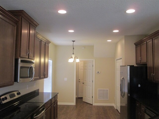 Building Photo - 2514 Creekfront Drive