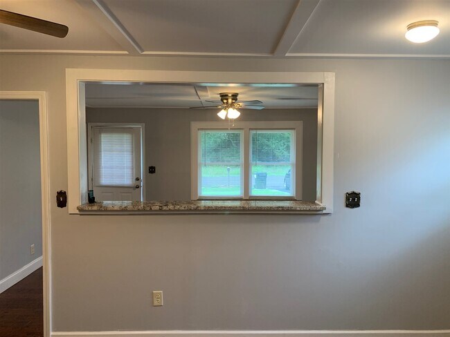 Building Photo - 1145 Shannon Way