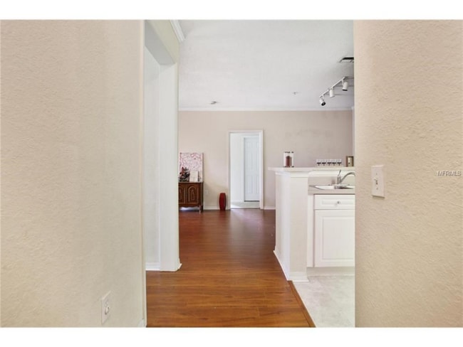 Foto del edificio - 18001 Richmond Pl Dr