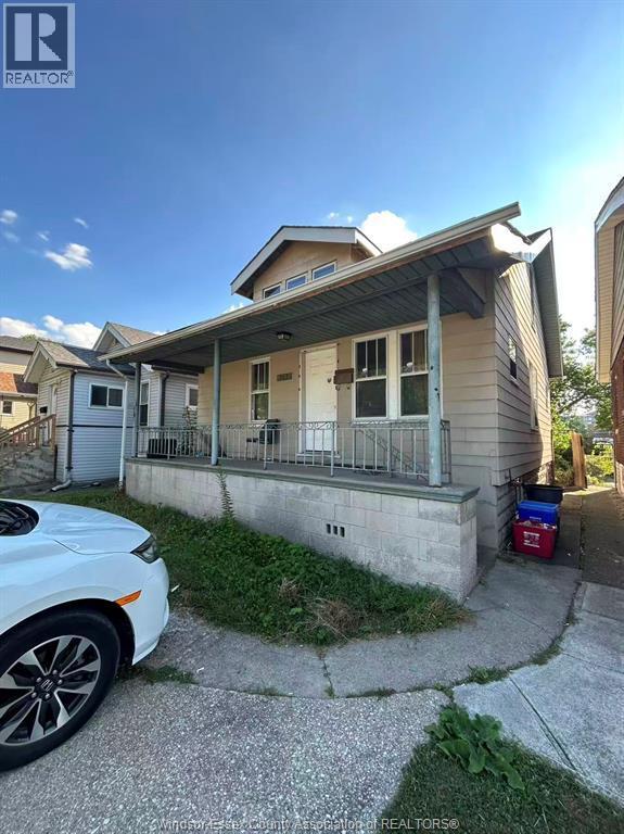 Building Photo - 743 Randolph Ave