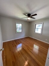 Building Photo - 728 S 26th St