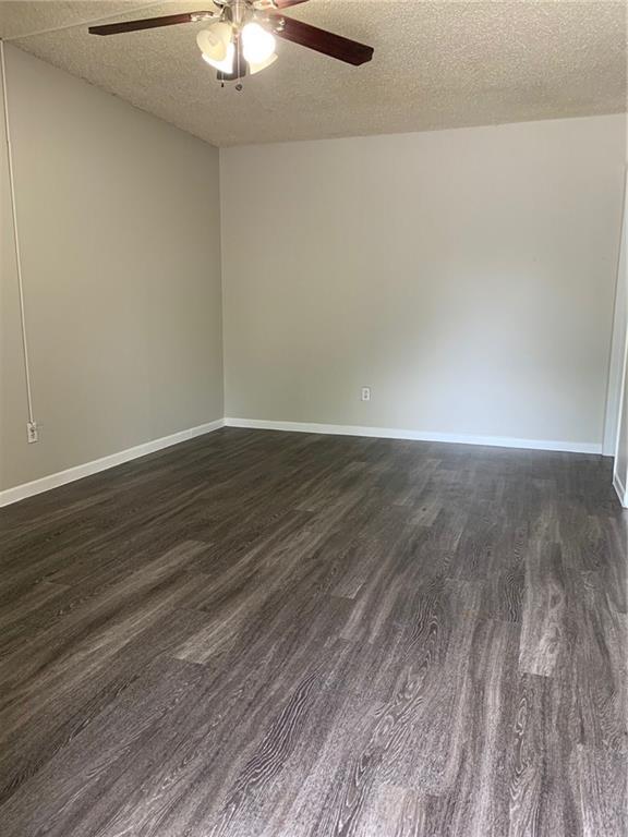 Foto del edificio - 2211 Richcreek Rd