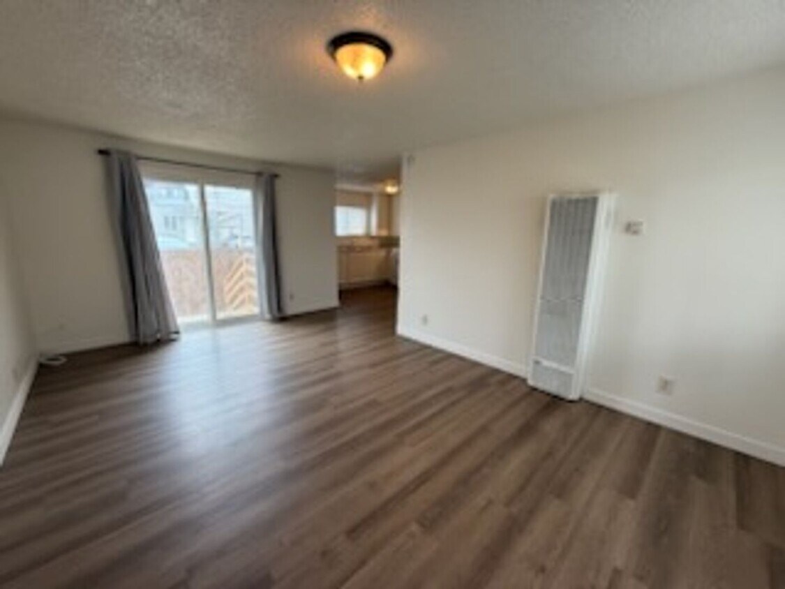 Primary Photo - Alley Access 2 Bedroom with Bonus Room