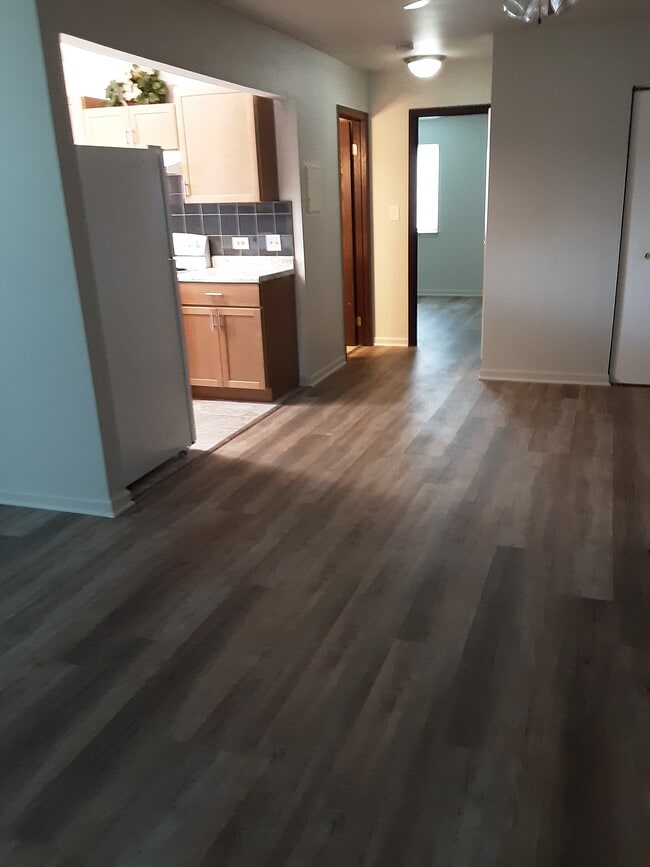Building Photo - 417 Perrie Dr