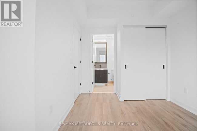 Building Photo - 36 Zorra St