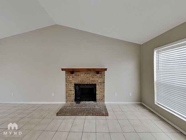 Foto del edificio - 7417 Shadow Bend Dr