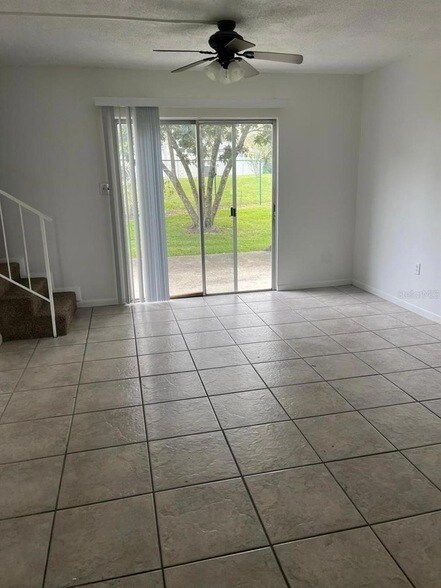 Foto del edificio - 1611 SE 25th St