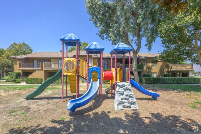 Playground - Tesoro