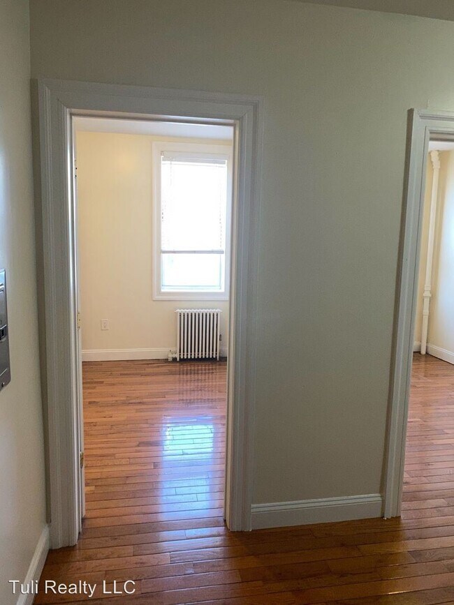 Building Photo - 702 Bergenline Ave