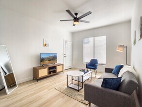 Building Photo - 15608 N 71st St