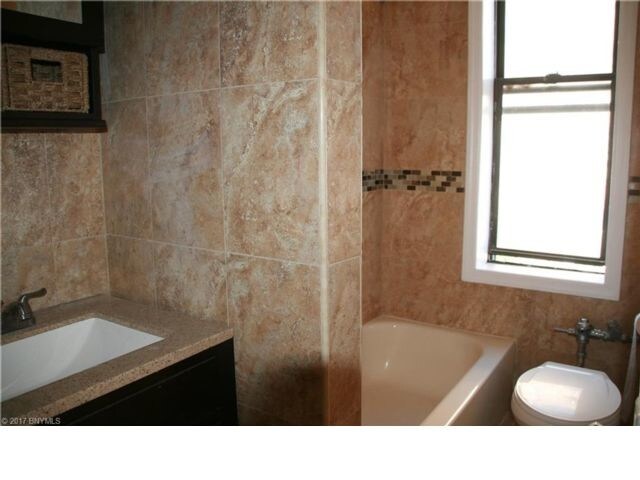 Foto del edificio - 784 E 46th St