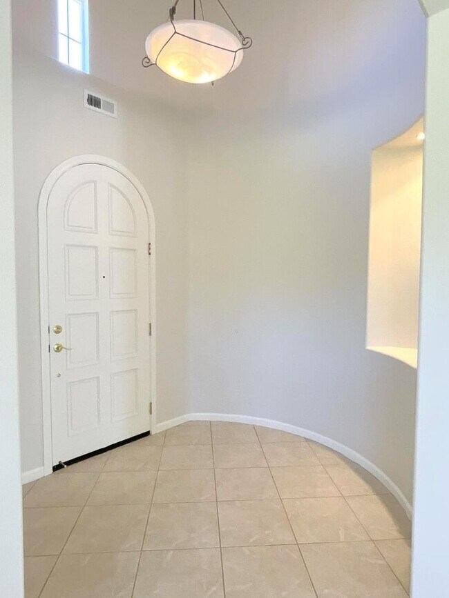 Building Photo - Beautiful One Story Home In Perfect Bridge...