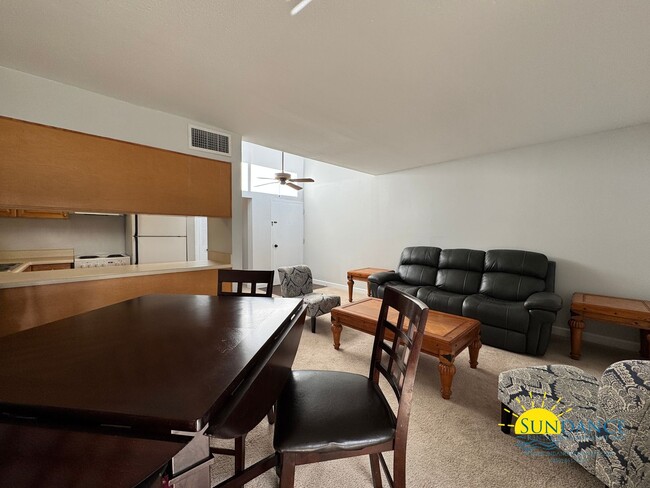 Foto del edificio - Charming Condo unit in Gated Community of ...